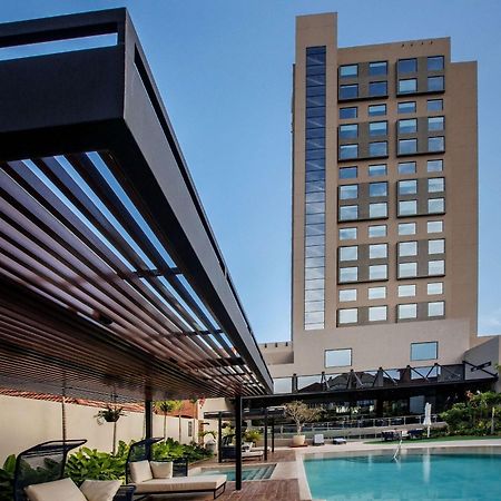 Novotel 산타 크루즈 드 라 시에라 외부 사진