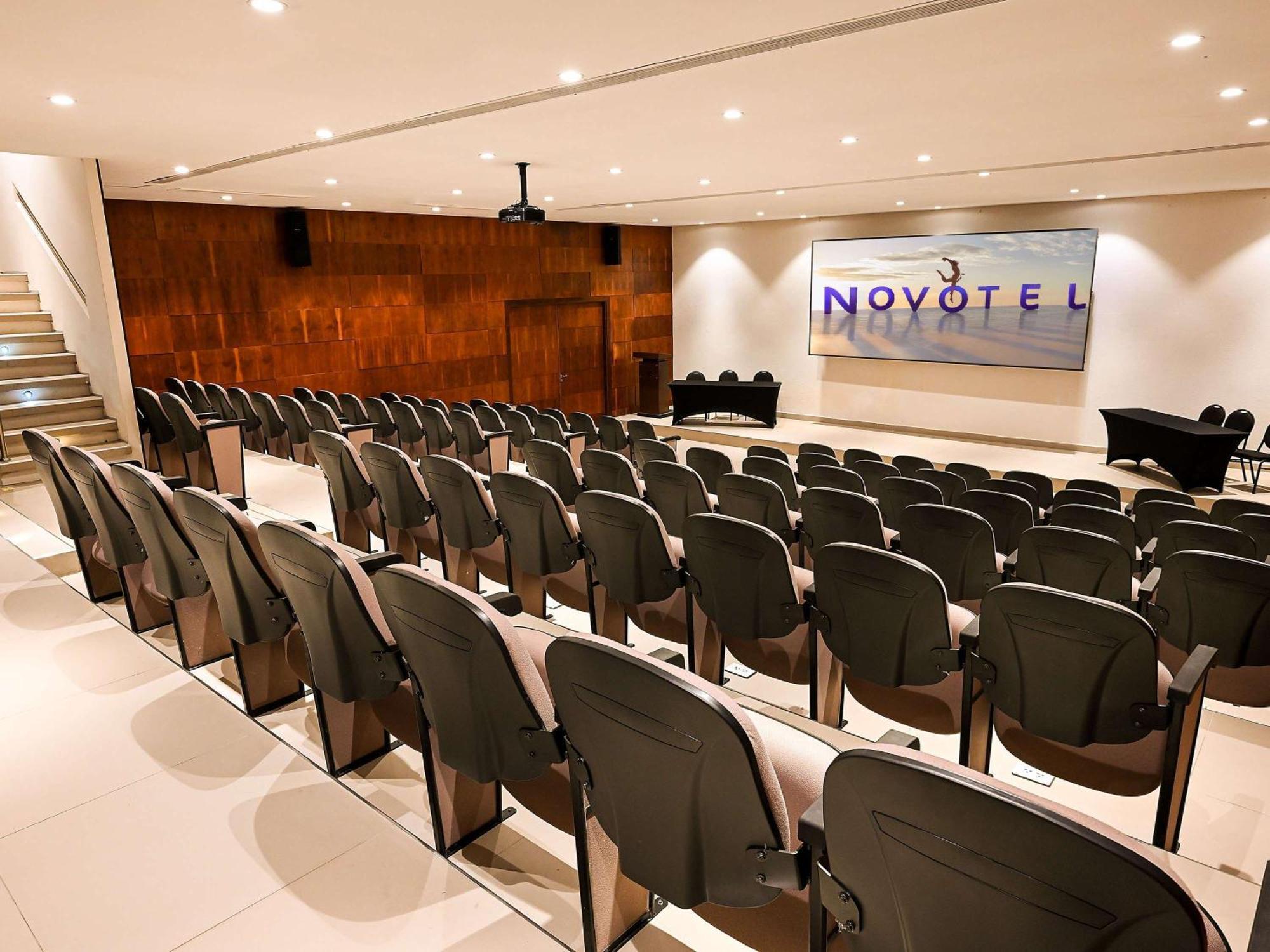 Novotel 산타 크루즈 드 라 시에라 외부 사진