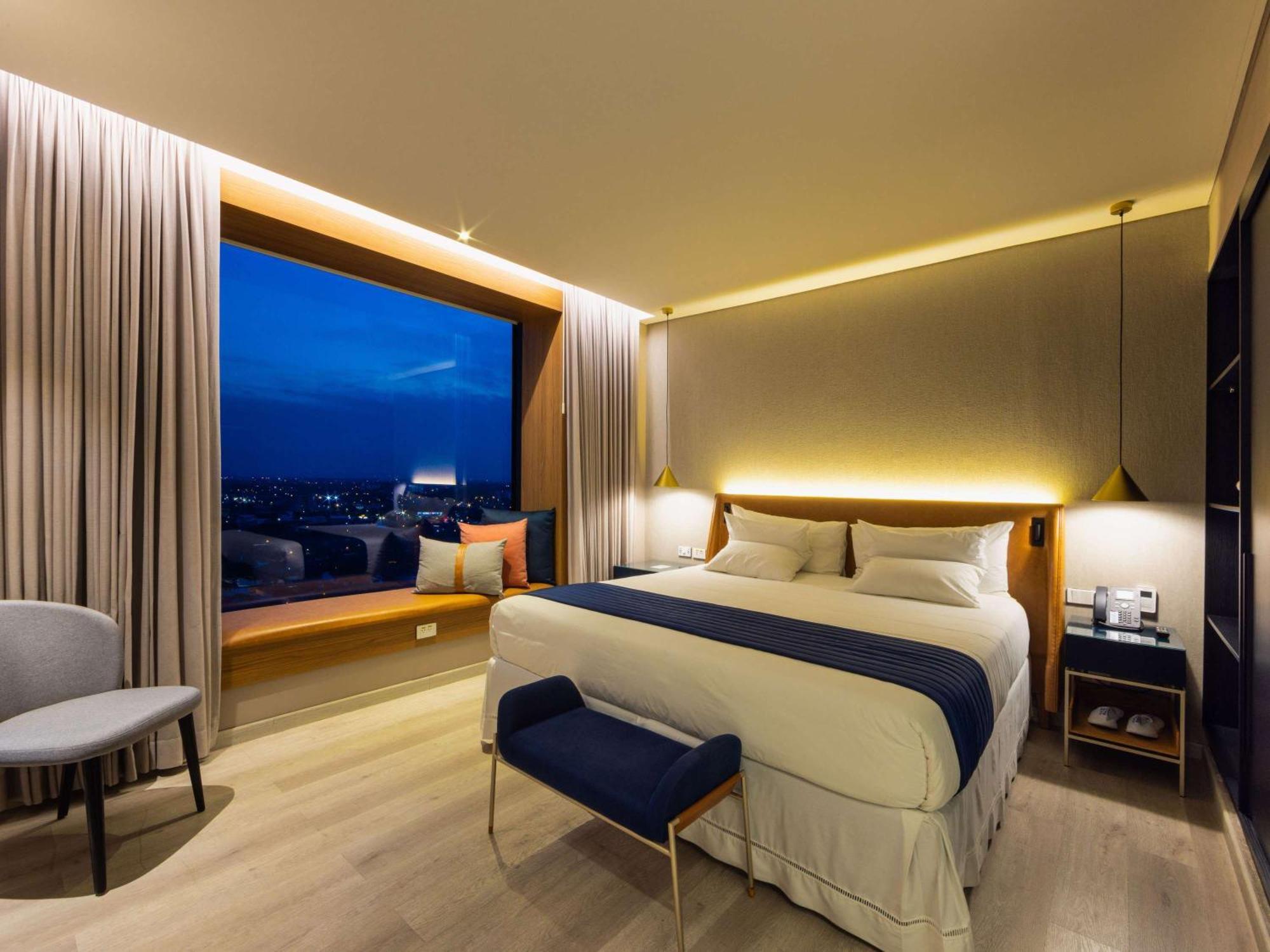Novotel 산타 크루즈 드 라 시에라 외부 사진